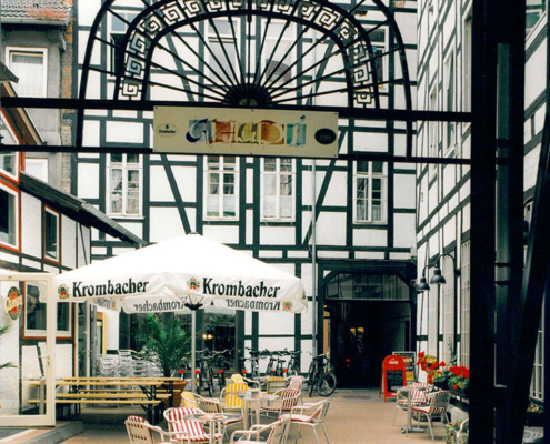 Sanierung im Bestand, denkmalgeschützer Gebäude und Fachwerkhäuser im Börner Viertel in Göttingen durch Schwieger Architekten.