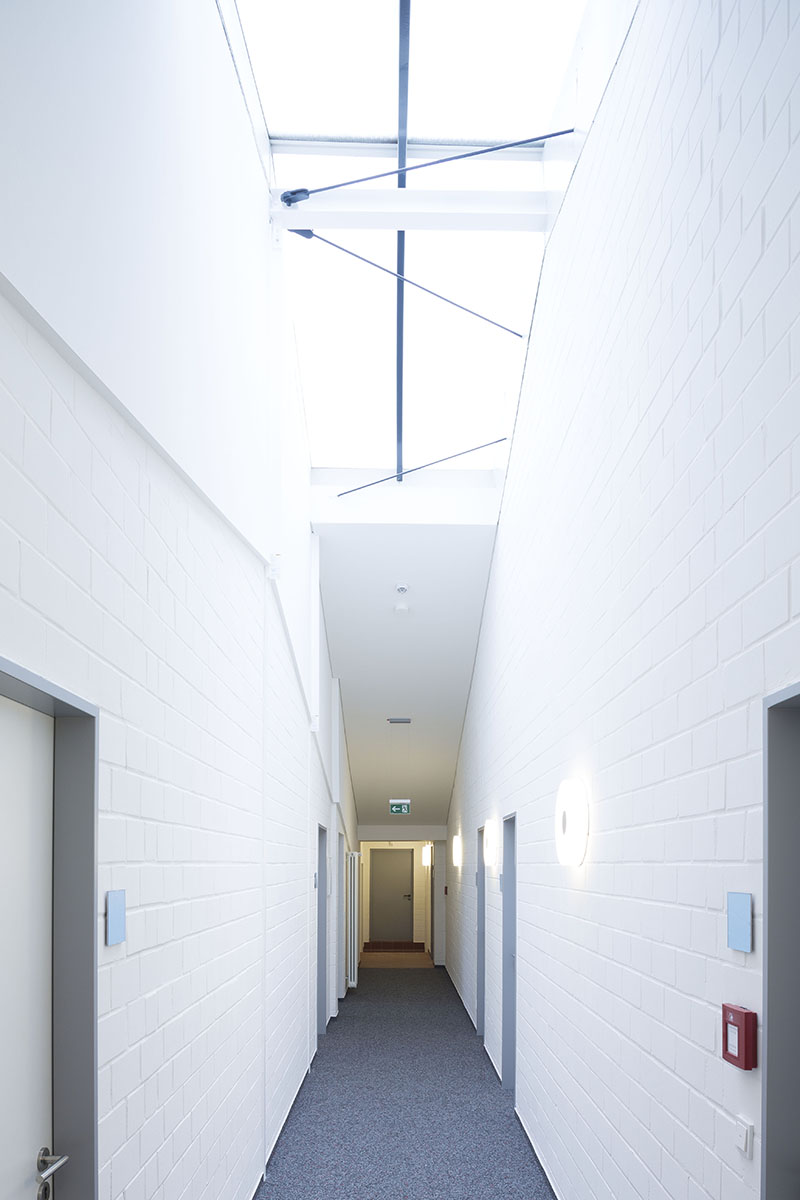 Conversion of industrial hall into administration, Nörten-Hardenberg