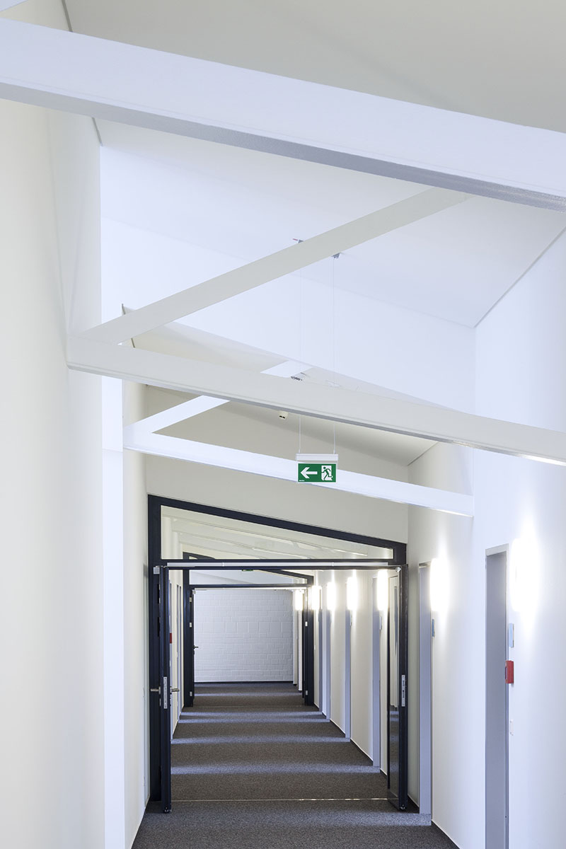 Conversion of industrial hall into administration, Nörten-Hardenberg